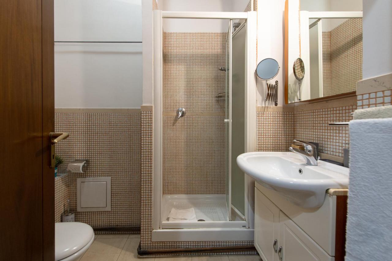 רומא 4 Fontane 156 Luxury Home מראה חיצוני תמונה